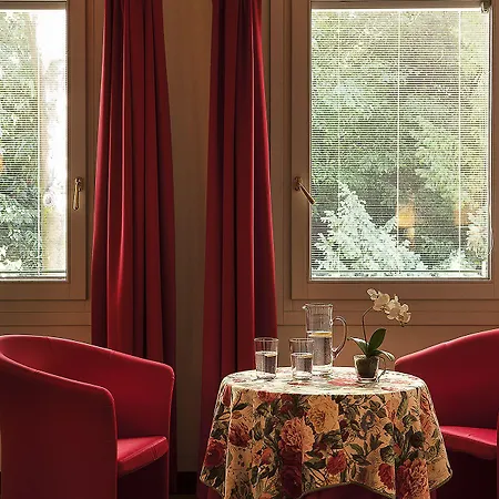 艾尔伯格艾莫雷托酒店