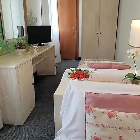 艾尔伯格艾莫雷托酒店 酒店 威尼托自由堡