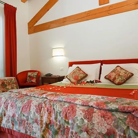 艾尔伯格艾莫雷托酒店 4*