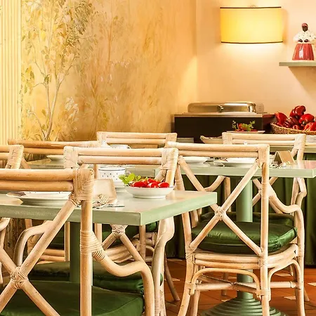 艾尔伯格艾莫雷托酒店 4*